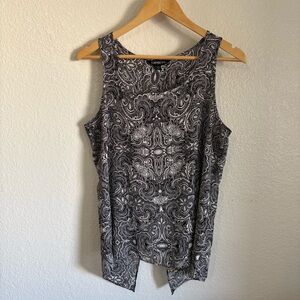 Express Monochrome Paisley Open Slit Back Tank Top Sleeveless Blouse Size Medium